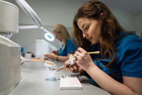 4 Services a Dental Lab Offers